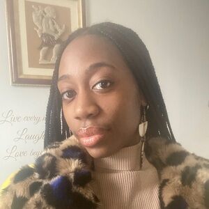 Meet your Posher, Gracy